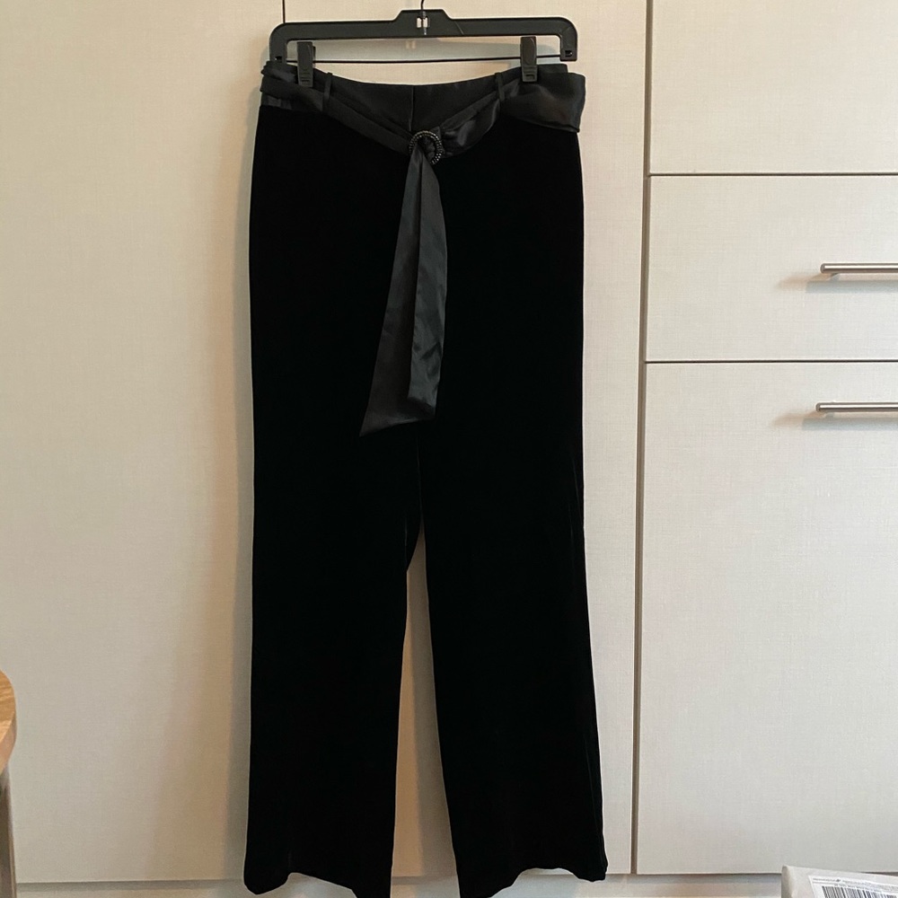 Ann Taylor black velvet pants with belt